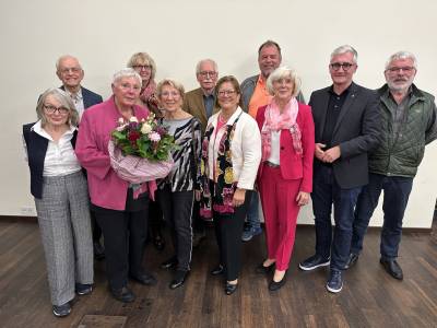 Der neu gewhlte Vorstand und Ehrengste